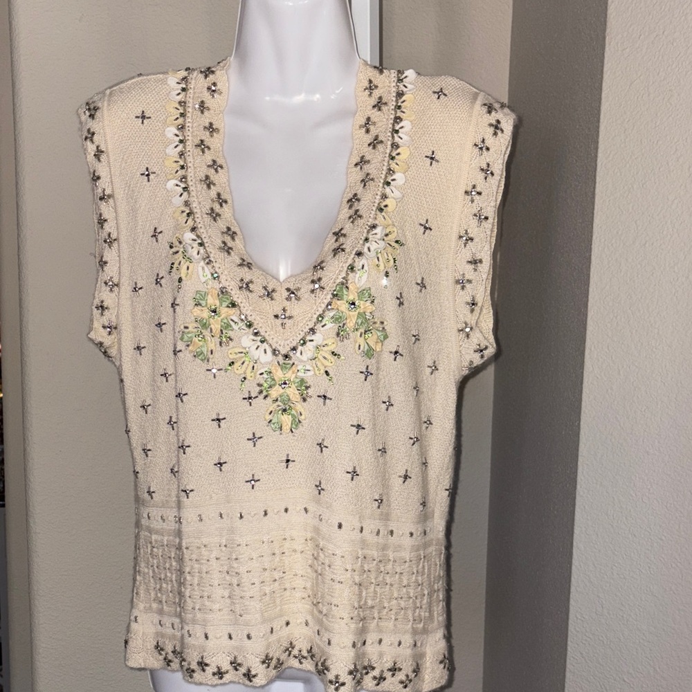 Carolina Herrera cashmere and silk top with crystals Beige Embroidered Blouse